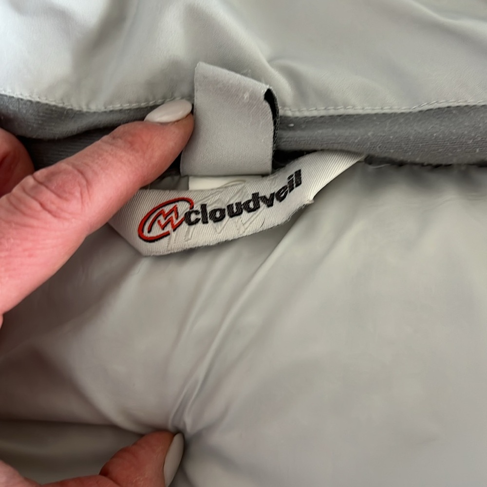 Cloudveil Down Jacket - Picture 12 of 16